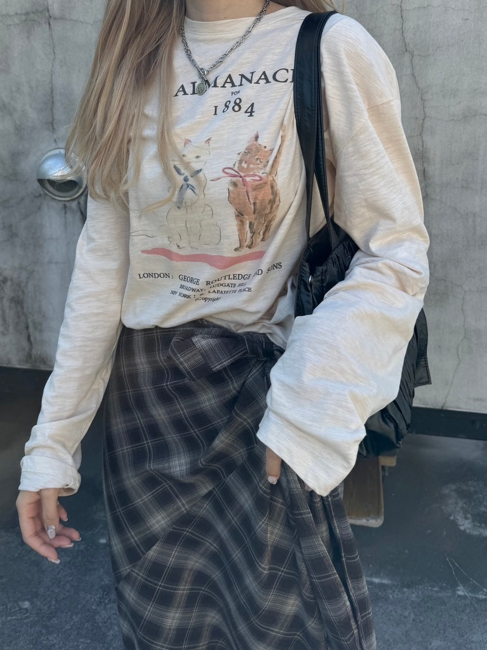 <SL2243680> cat print long tee