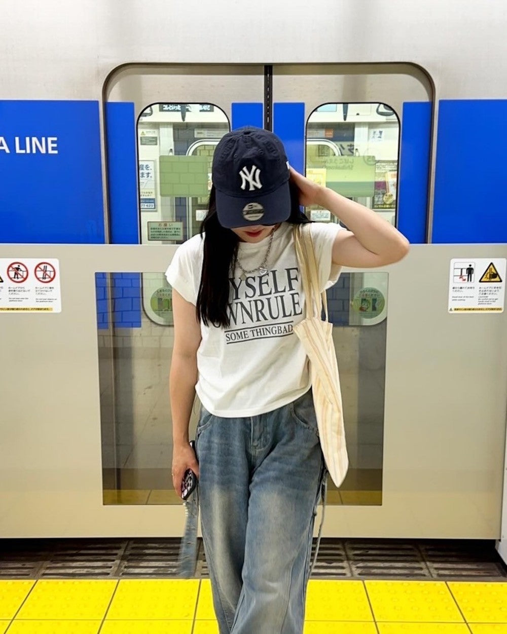 <CH2242808> サイドドロストクロップドTシャツ