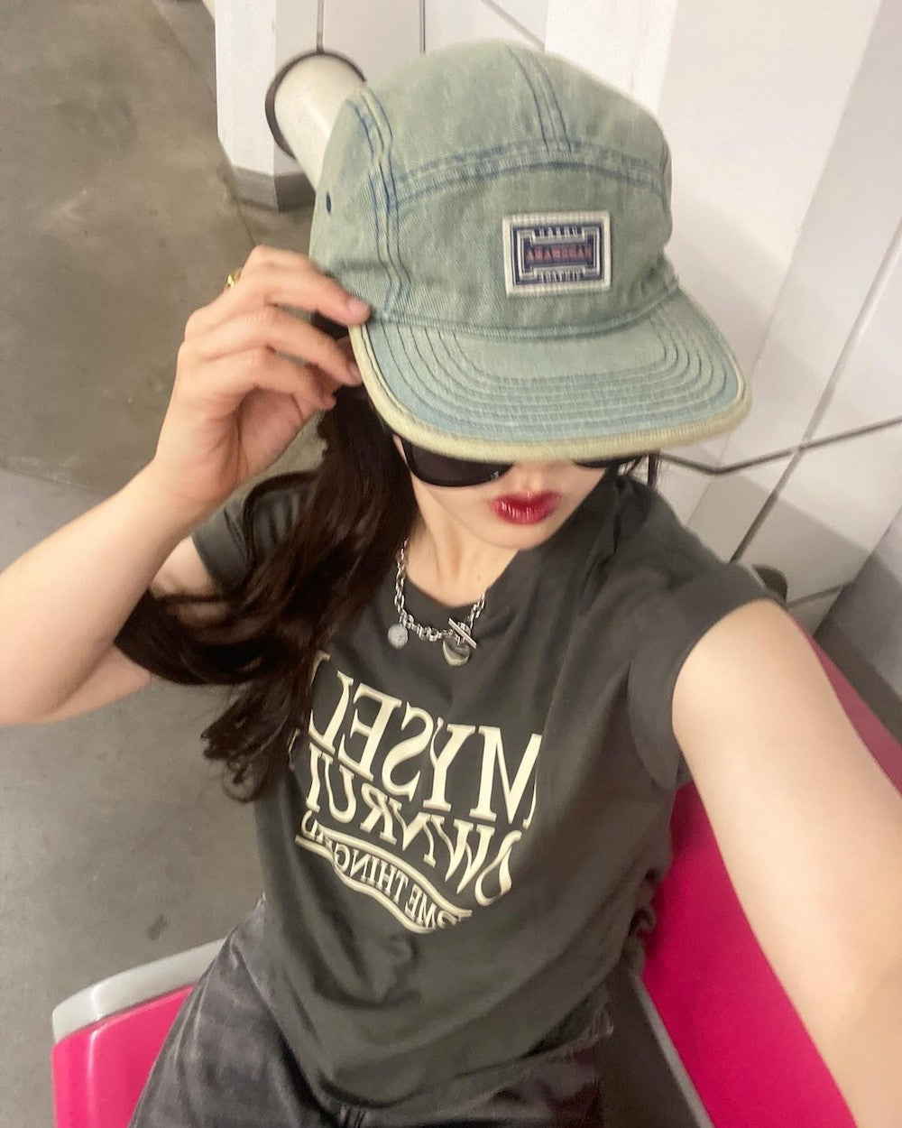 <CH2242808> サイドドロストクロップドTシャツ