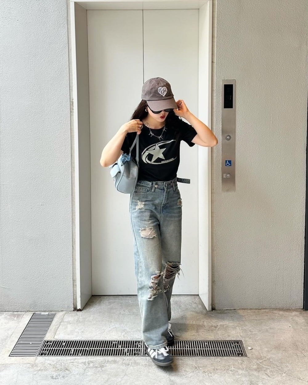 <CH2242820> スタークロップドTシャツ