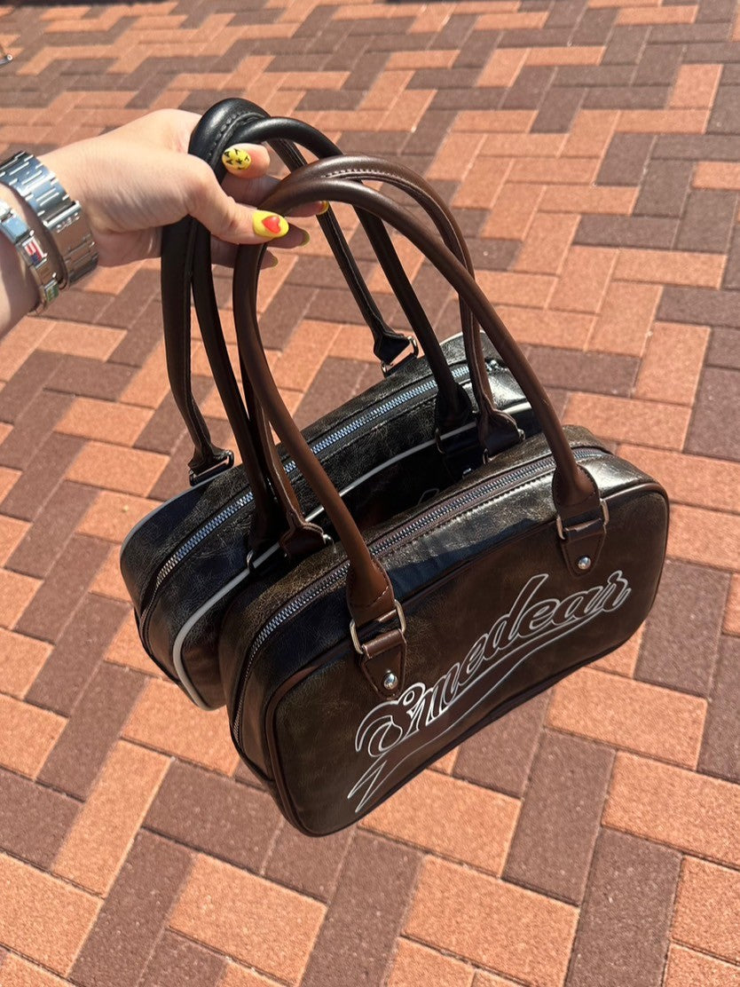 <LE1242901> ボストンバッグ