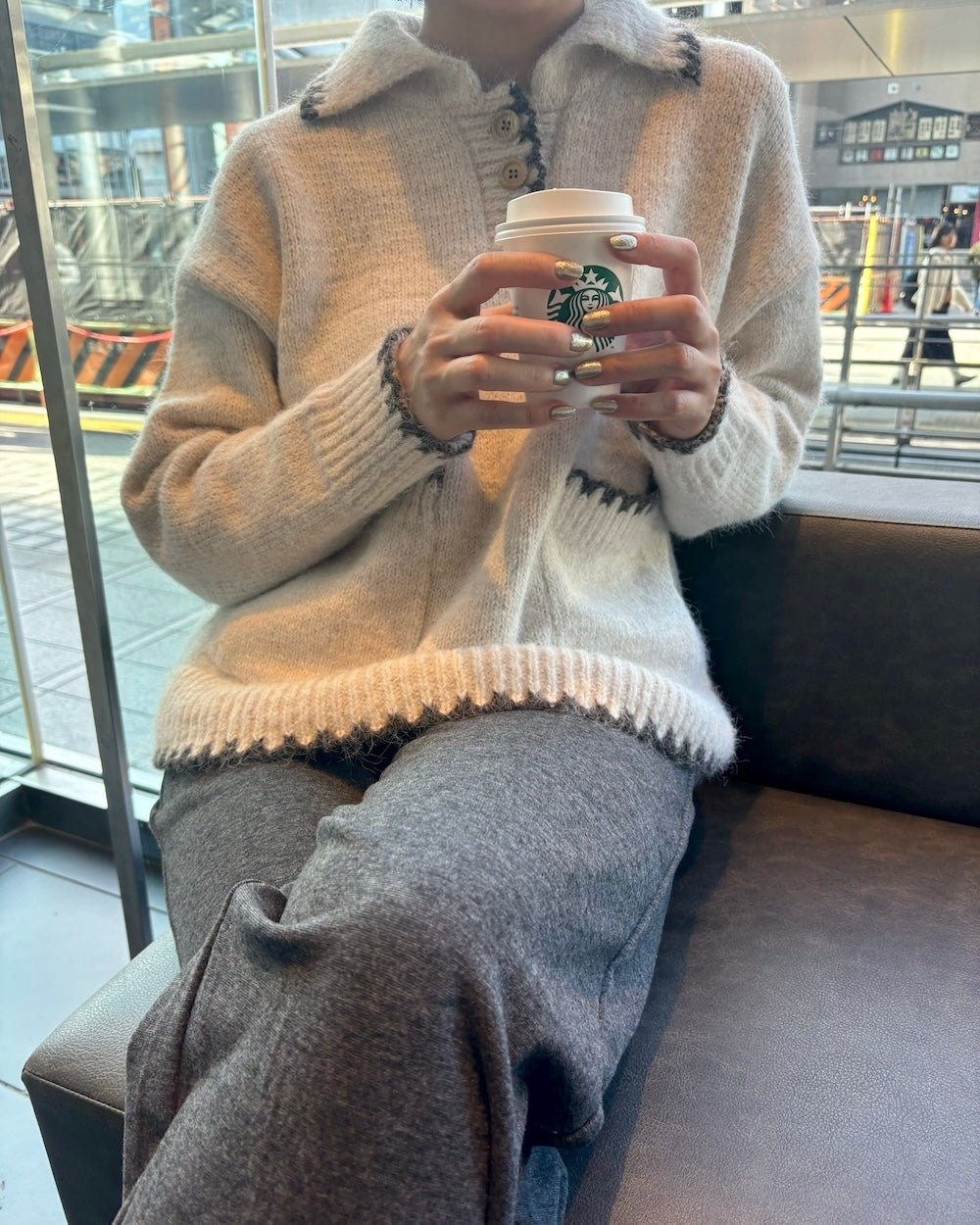 <LI2244106> バイカラーステッチビッグニット