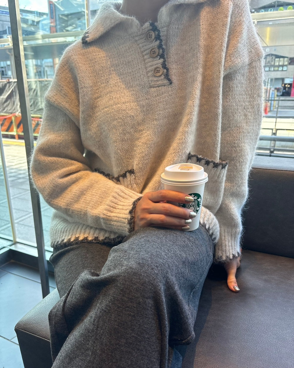 <LI2244106> バイカラーステッチビッグニット