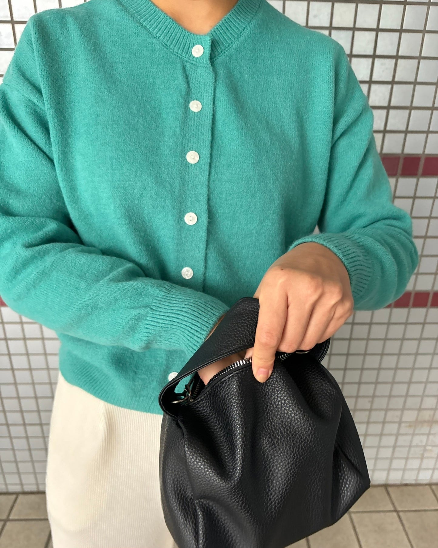 <LT2233132> アンゴラカーディガン