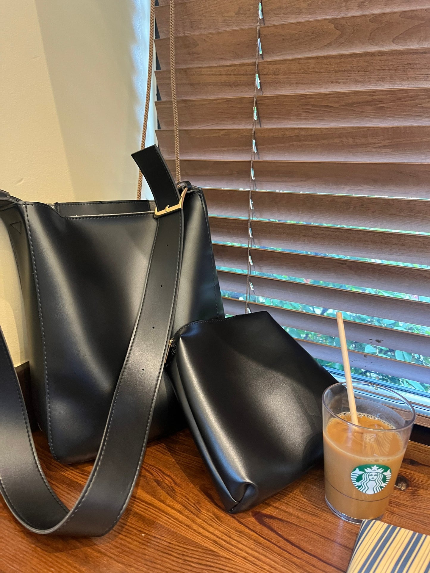 ※各色ラスト1点!<IT1233448> ポーチ付きトートバッグ