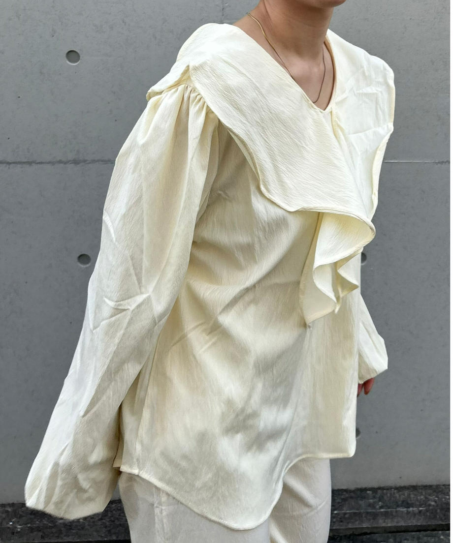 <IT2232418> ビッグカラーフリルセットアップ