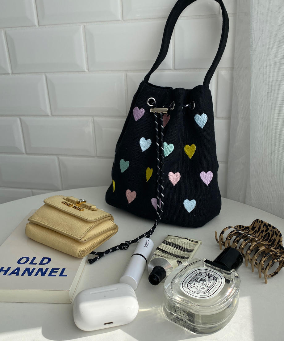 <SL1223701> 2WAYハート刺繍巾着バッグ