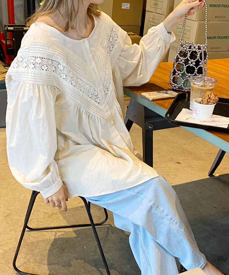 <SL2231664> cotton lace volume blouse