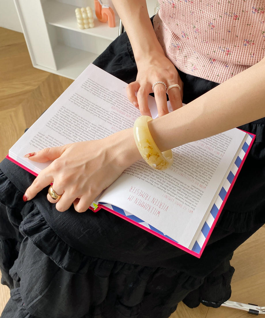 <SL4231614> marble wide bangle