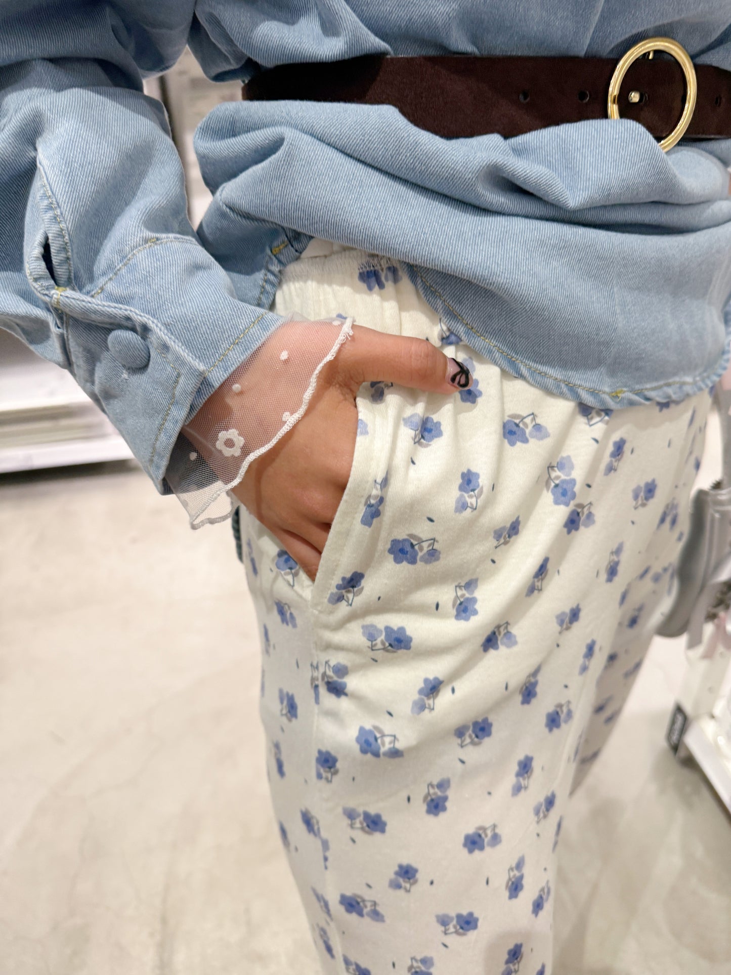 ＜SL2234653＞　フラワーフレアパンツ