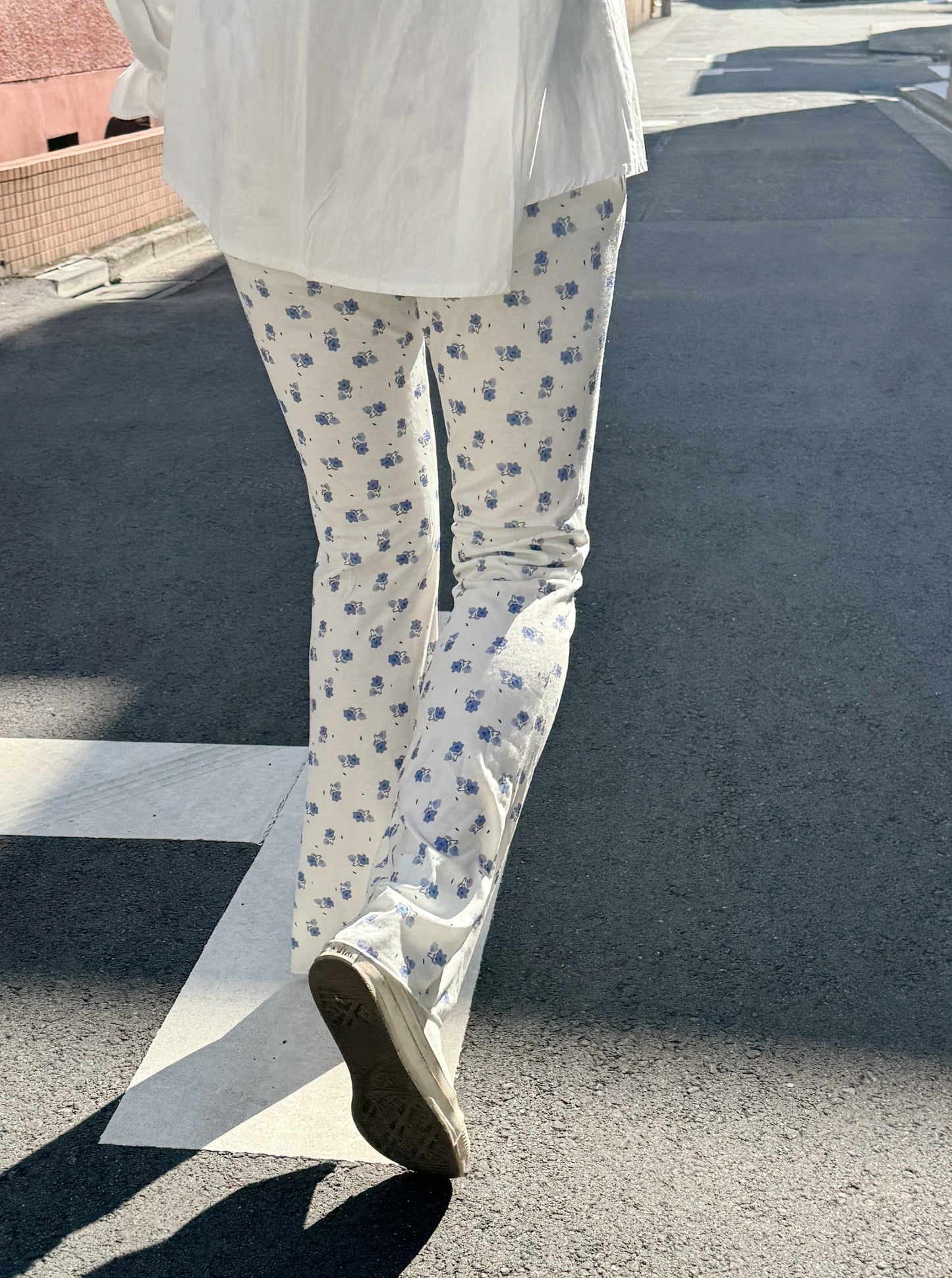 ＜SL2234653＞　フラワーフレアパンツ