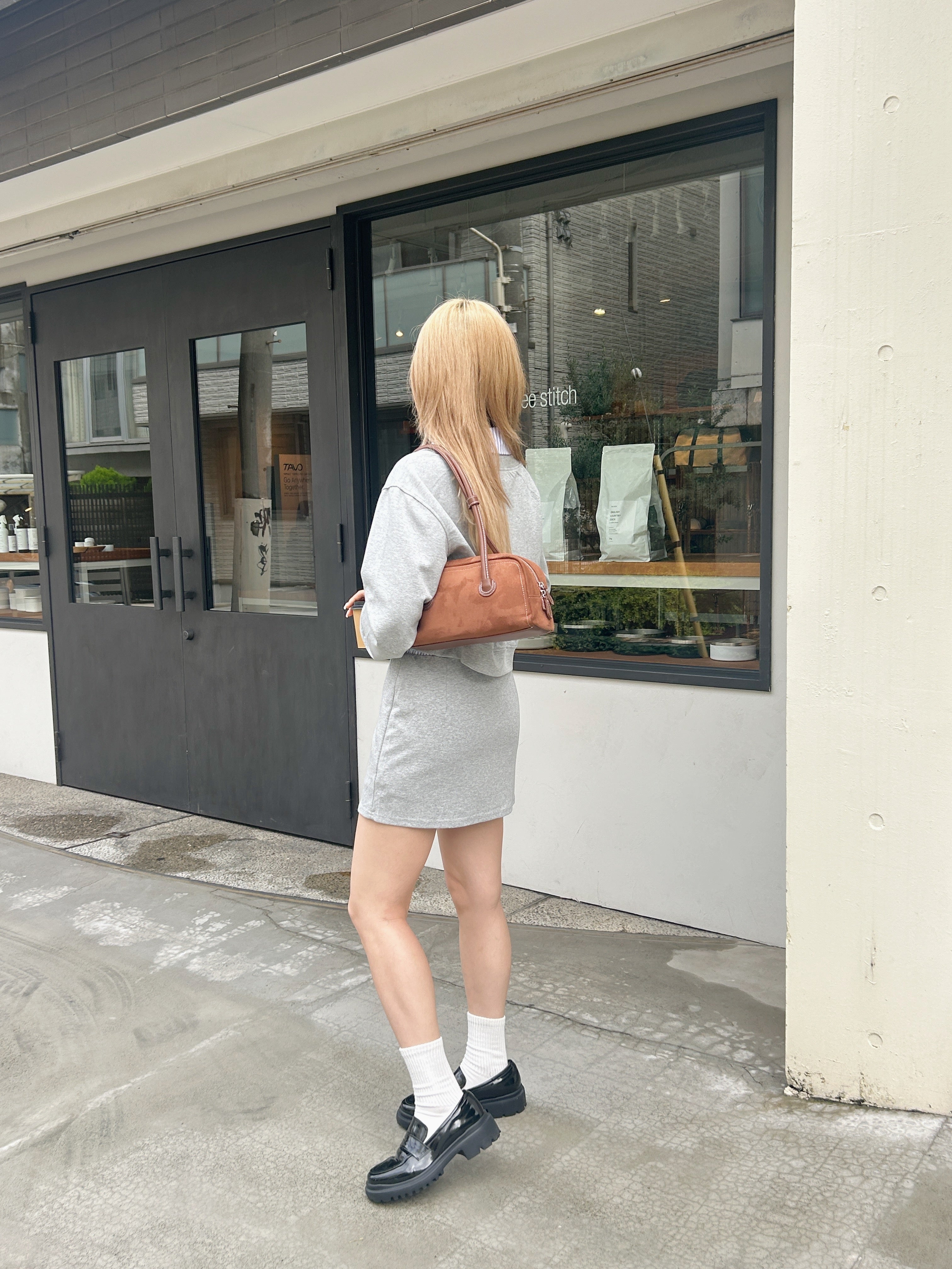 ＜SL1243604＞　suede shoulder bag