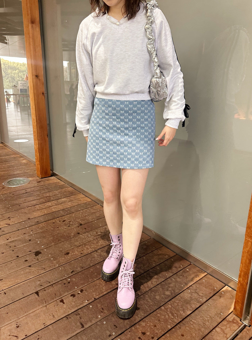 ＜SL2241605＞　袖リボンスウェット