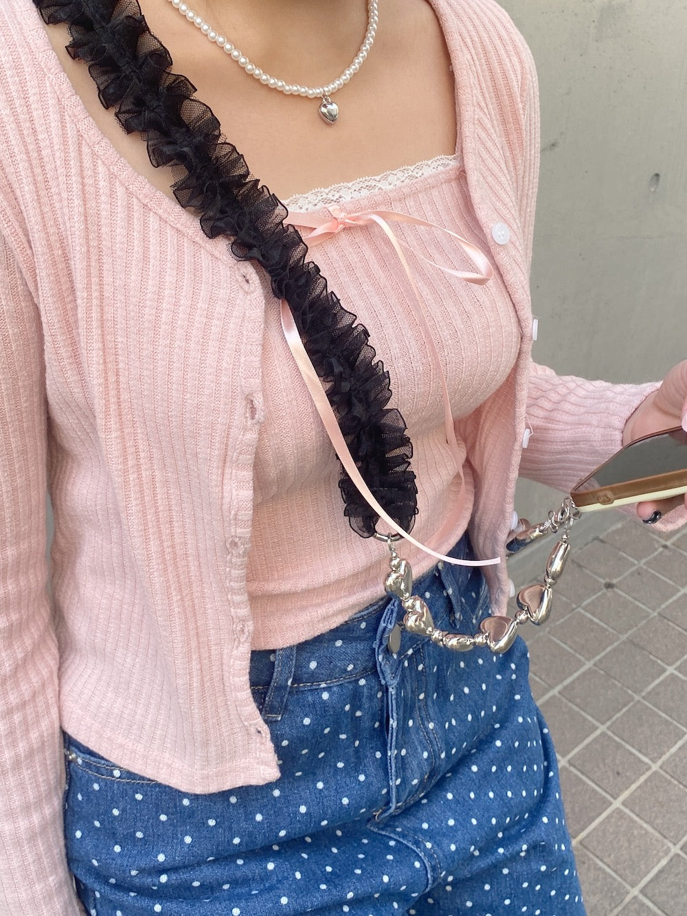 ＜SL4241604＞　チュールハートスマホショルダーストラップ