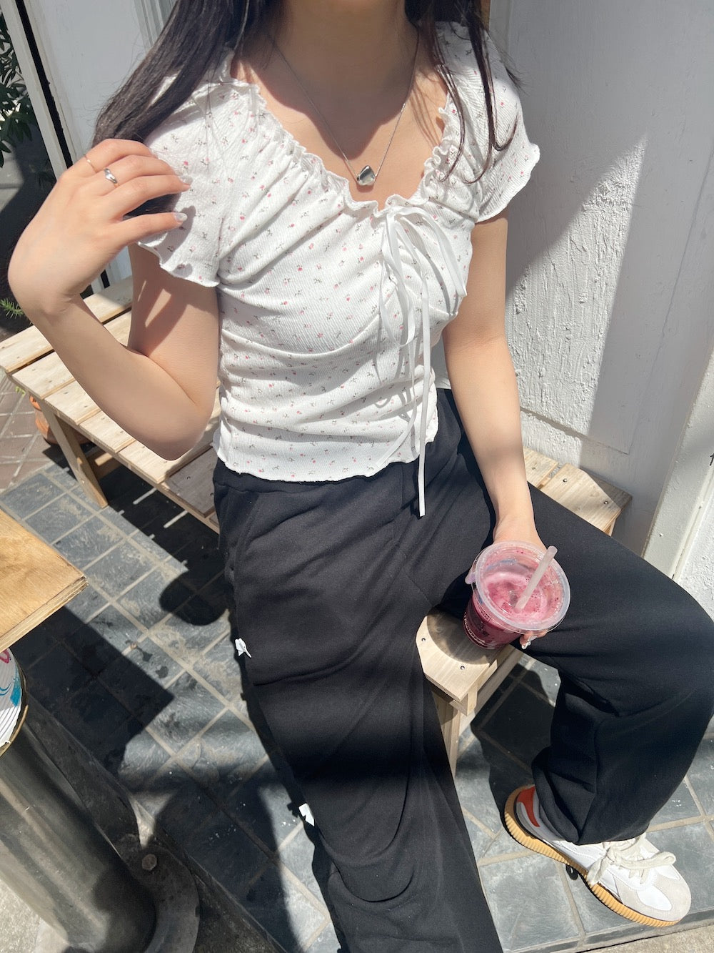 ＜SL2241644＞　ギャザーリボントップス