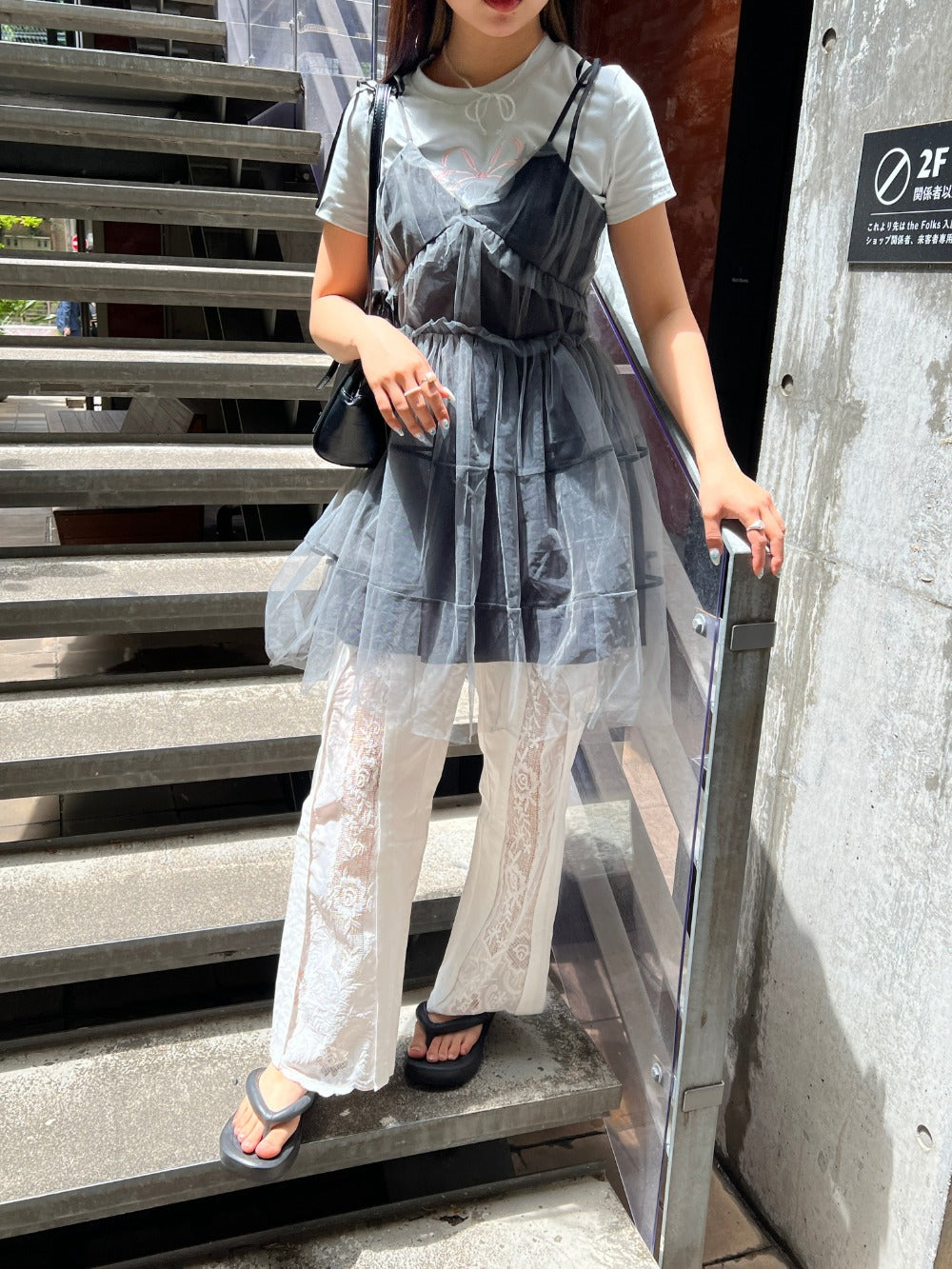 ＜SL2242610＞　リボンクロップドTシャツ