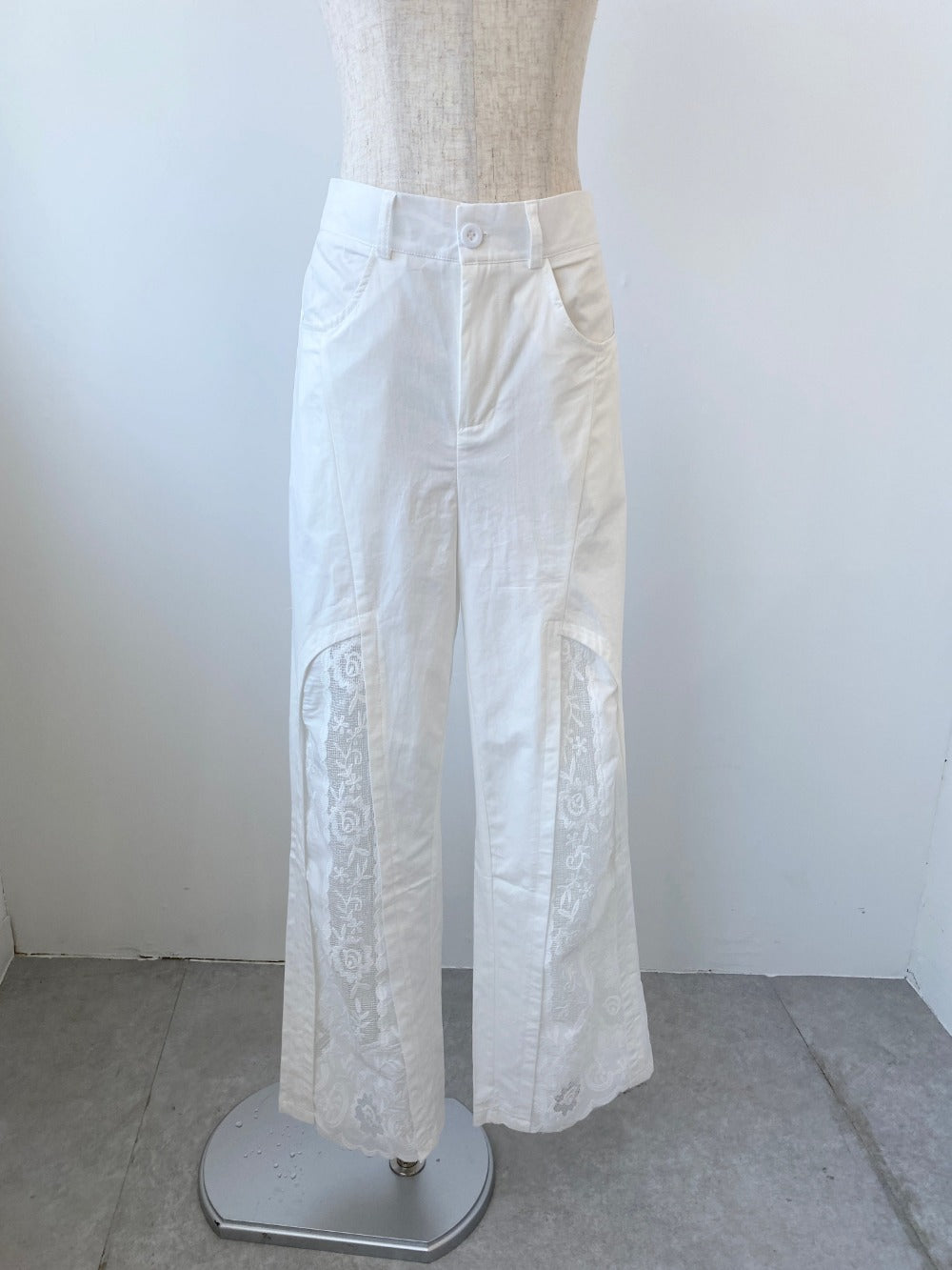＜SL2242609＞　レーススリットパンツ