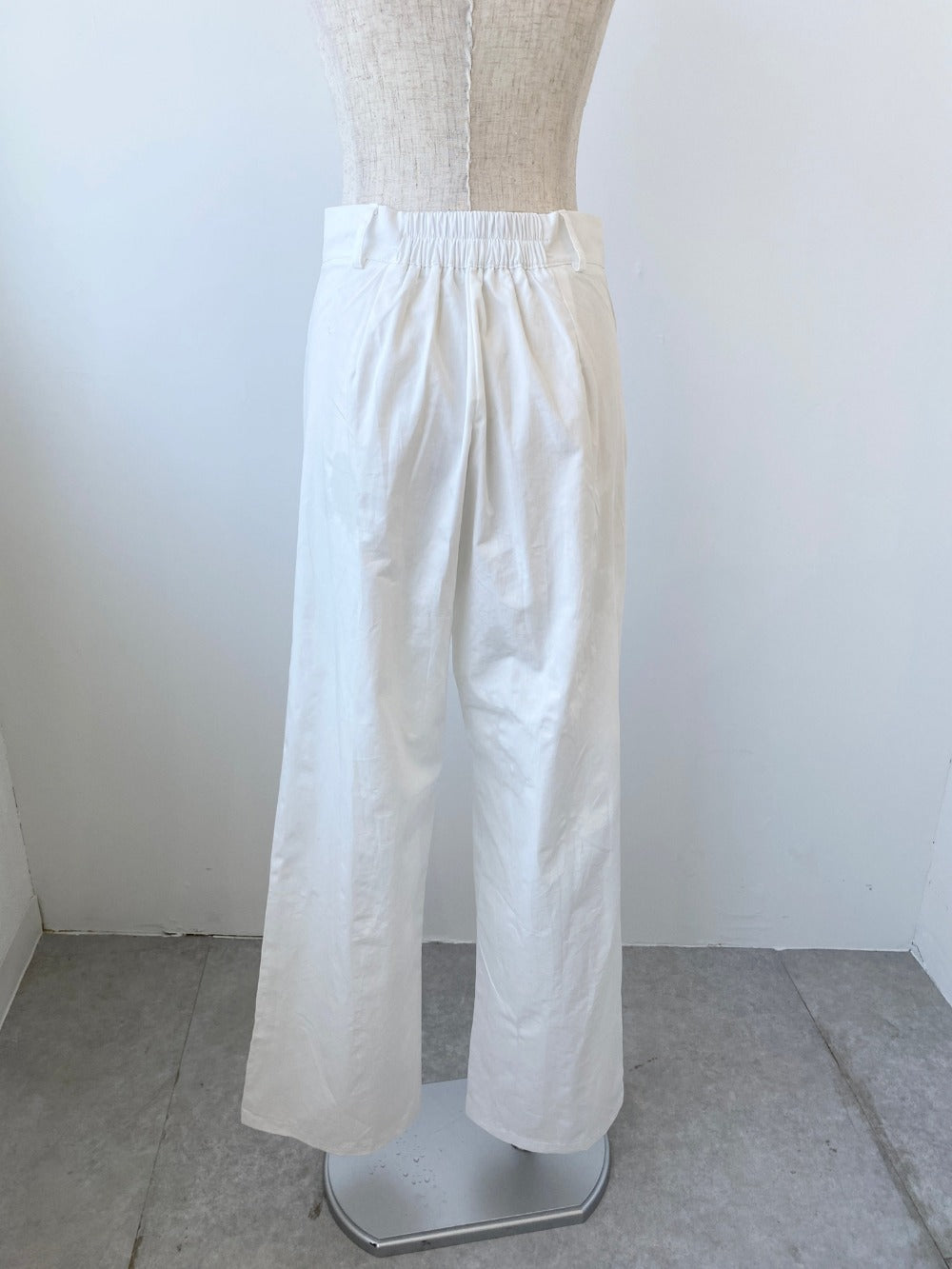 ＜SL2242609＞　レーススリットパンツ
