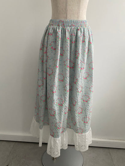＜SL2242651＞　フラワーデザインチェックスカート