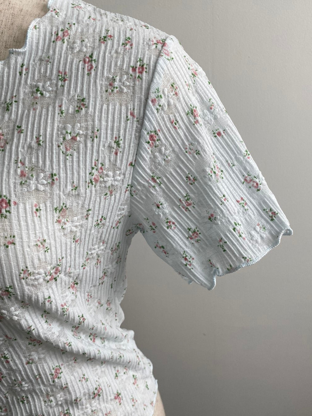 ＜SL2242639＞　flower tee