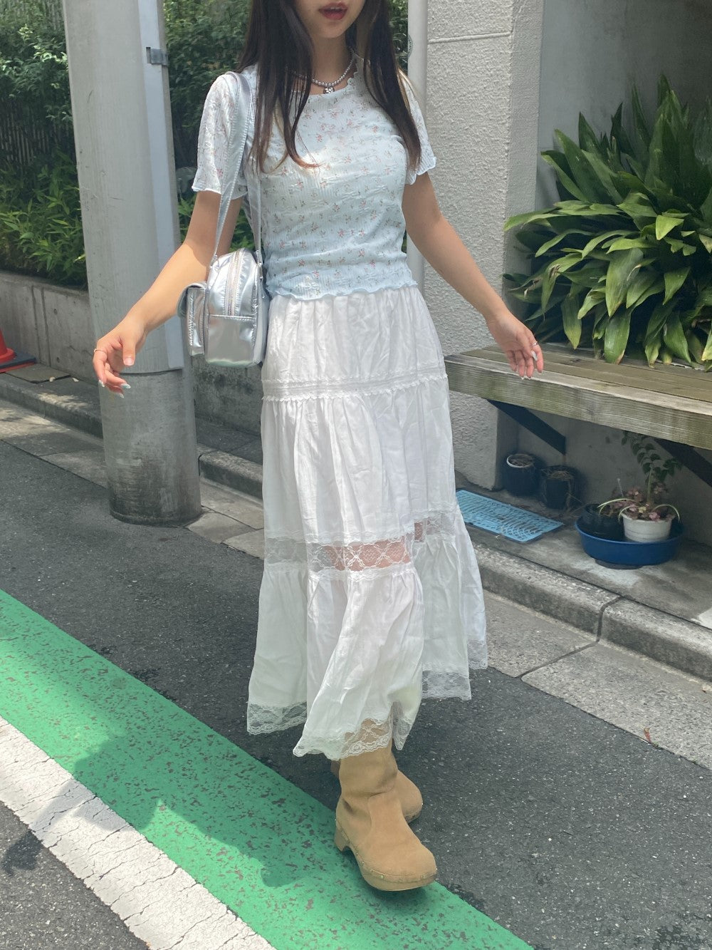 ＜SL2242639＞　flower tee