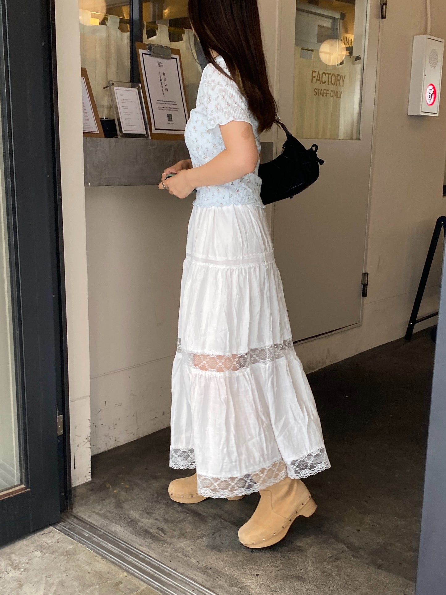 ＜SL2242639＞　flower tee