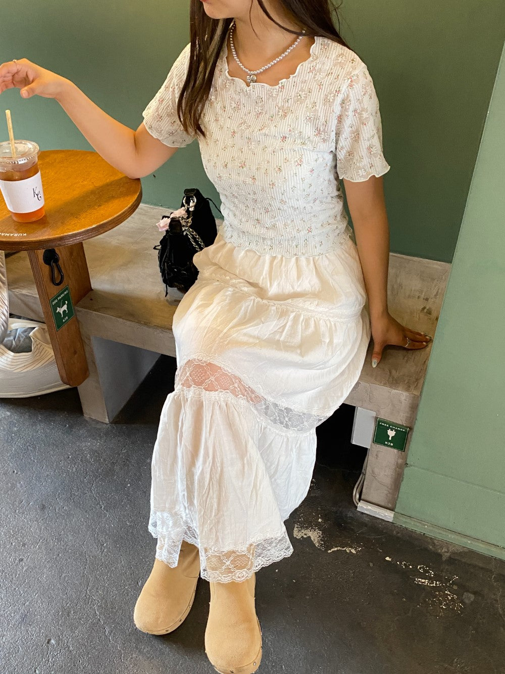 ＜SL2242639＞　flower tee