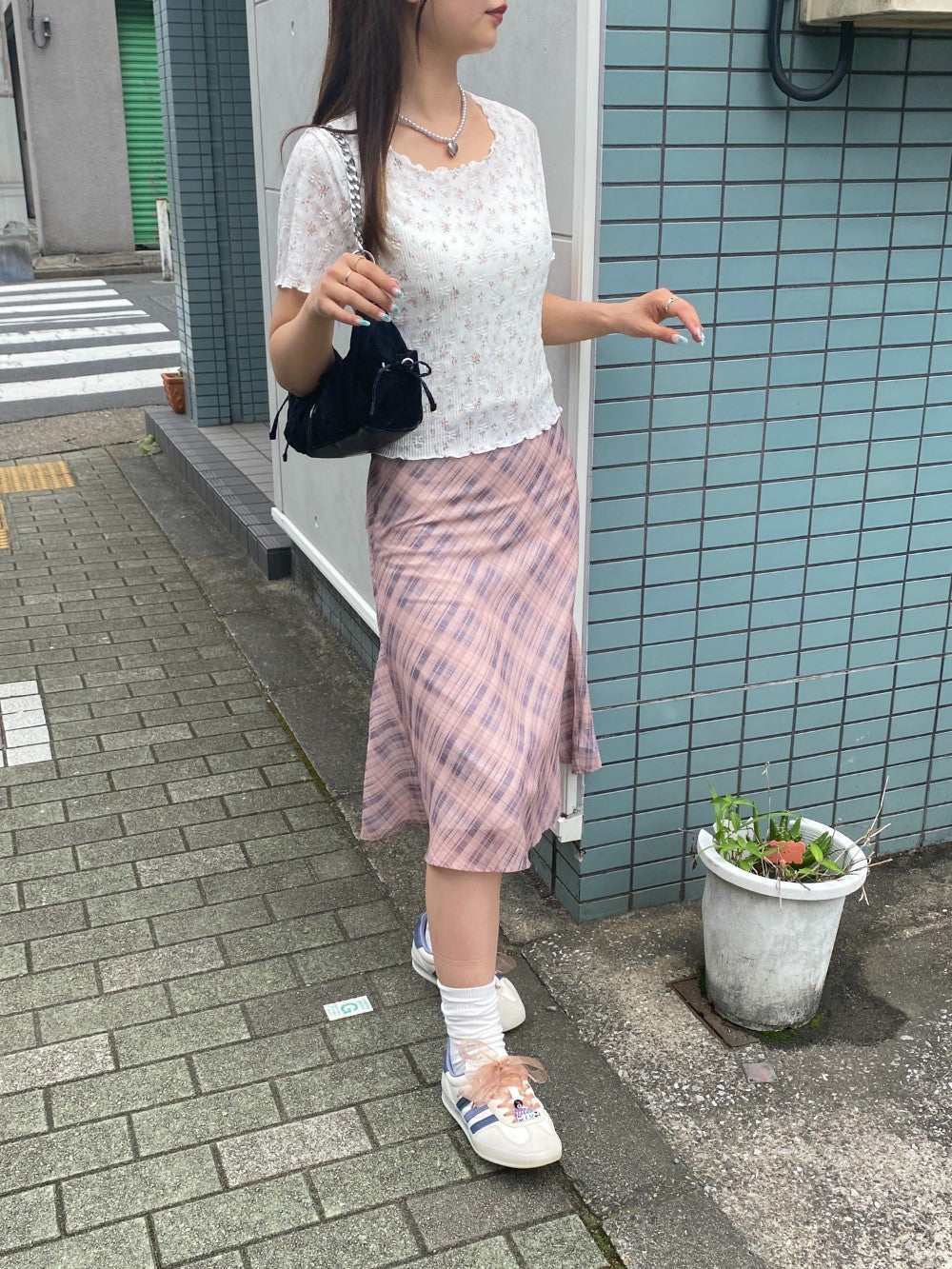 ＜SL2242639＞　flower tee