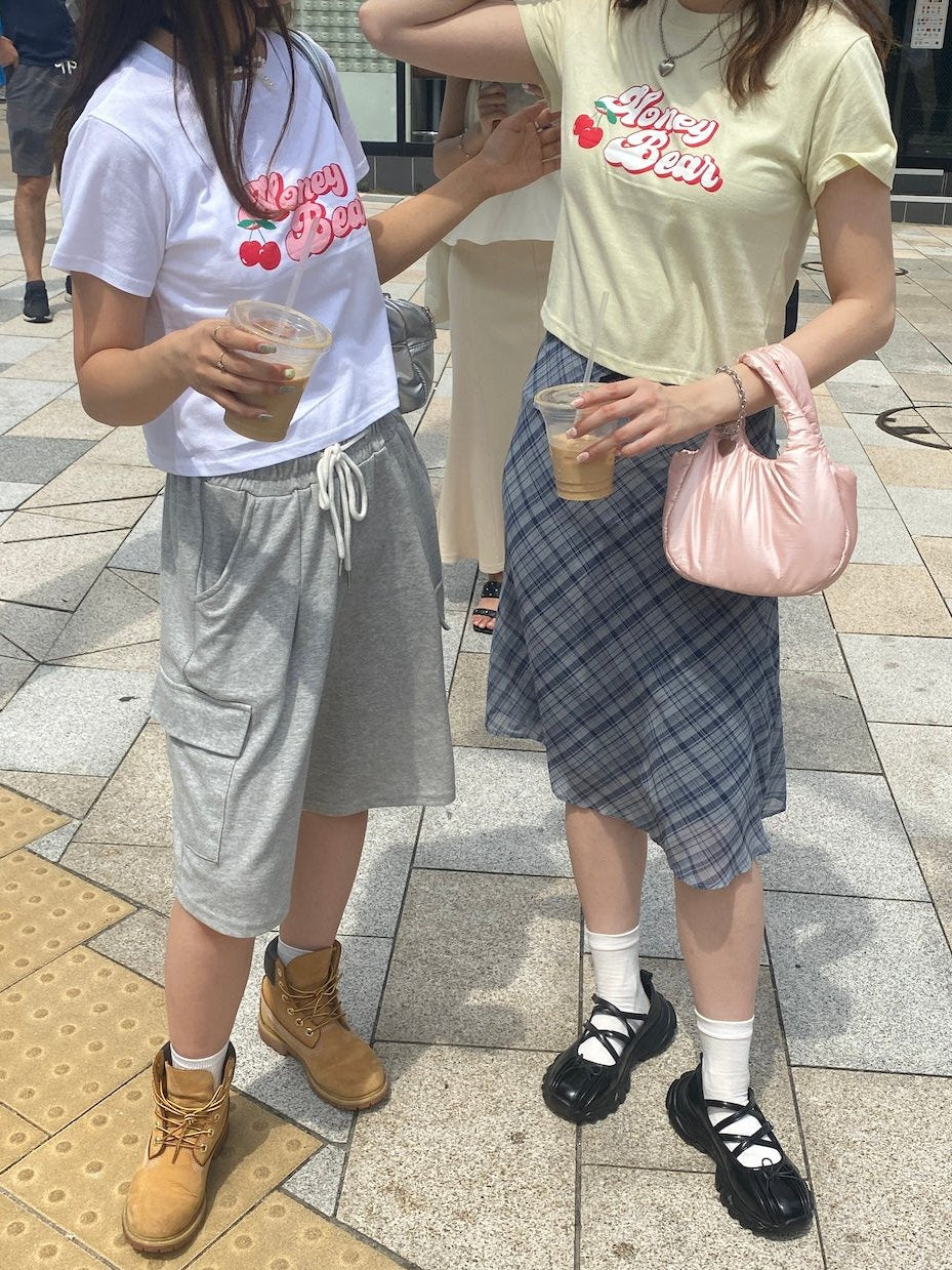 ＜SL2242678＞　チェリークロップドTシャツ