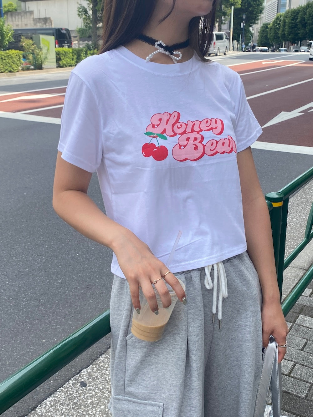 ＜SL2242678＞　チェリークロップドTシャツ