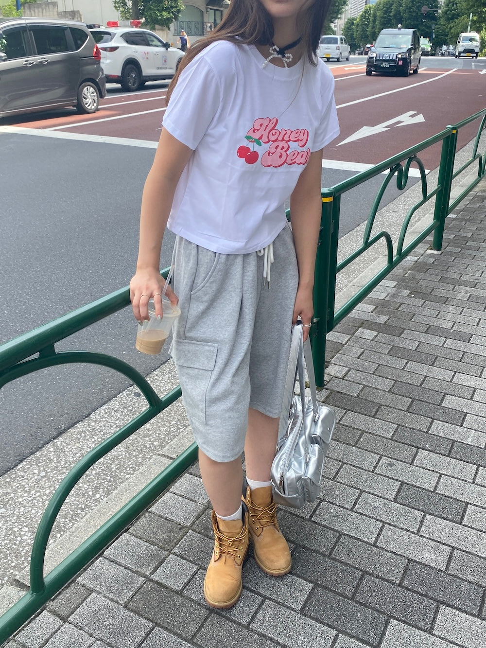 ＜SL2242678＞　チェリークロップドTシャツ