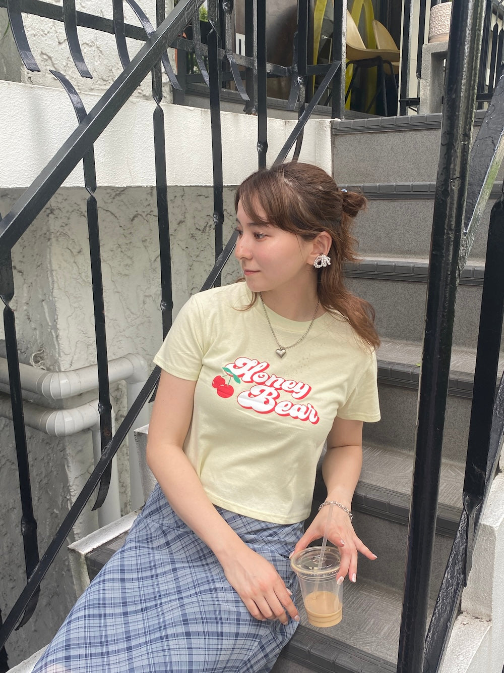 ＜SL2242678＞　チェリークロップドTシャツ