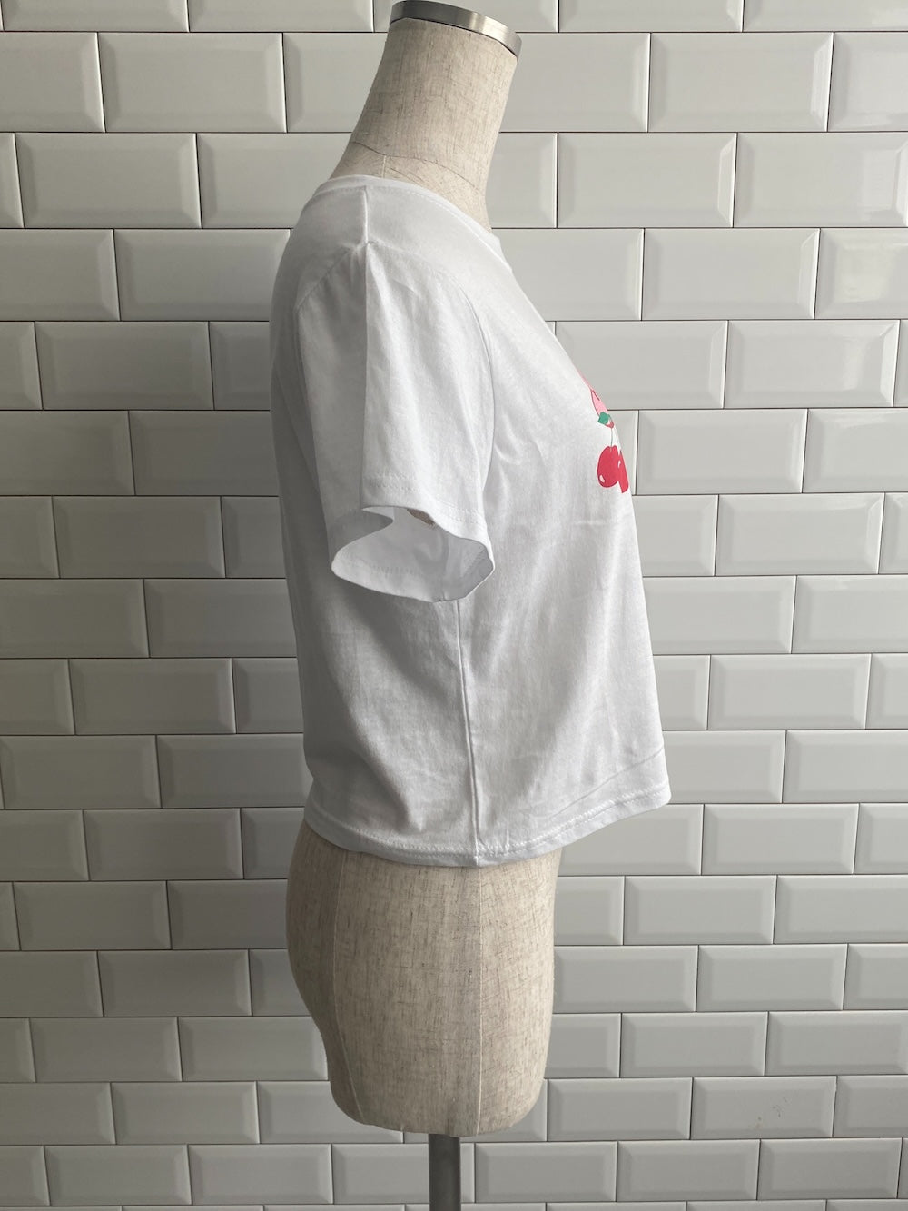 ＜SL2242678＞　チェリークロップドTシャツ
