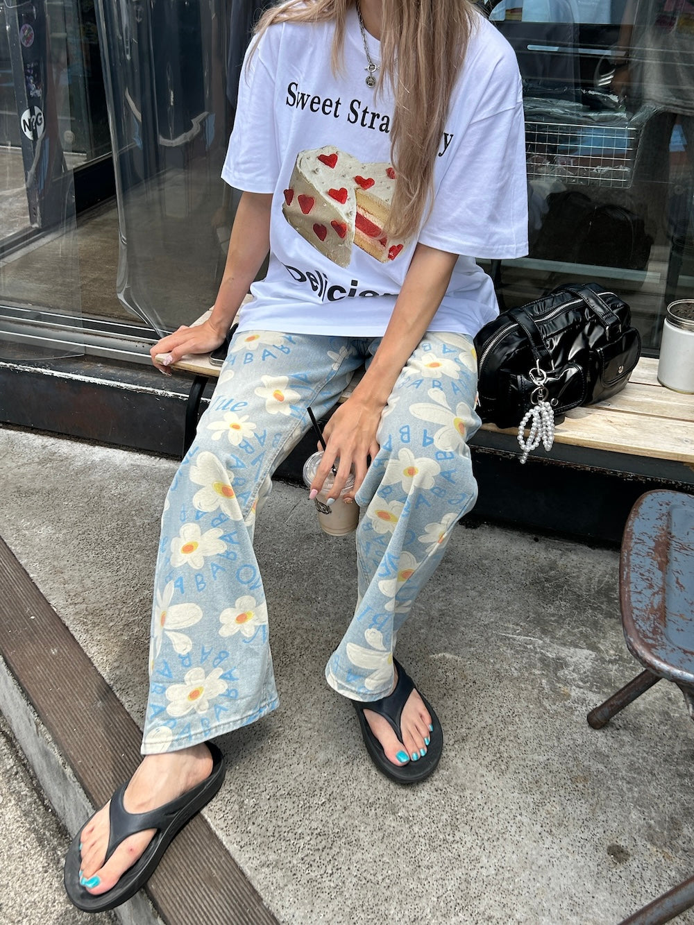 ＜SL2242679＞　strawberry T