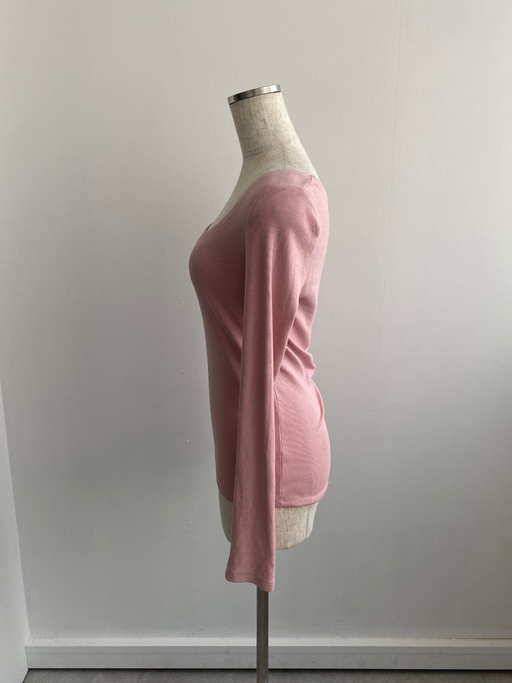 ＜SL2243615＞　2WAYレイヤードリボントップス
