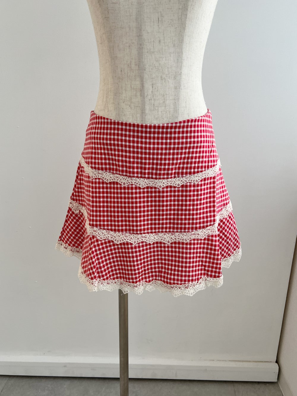 ＜SL2243633＞　check lace mini skirt