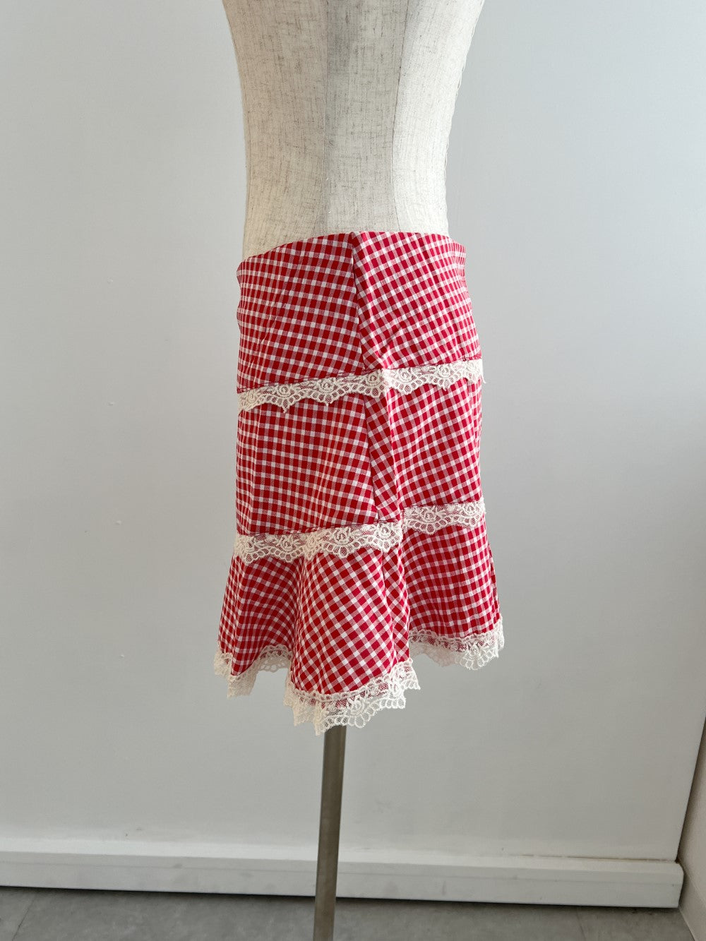 ＜SL2243633＞　check lace mini skirt