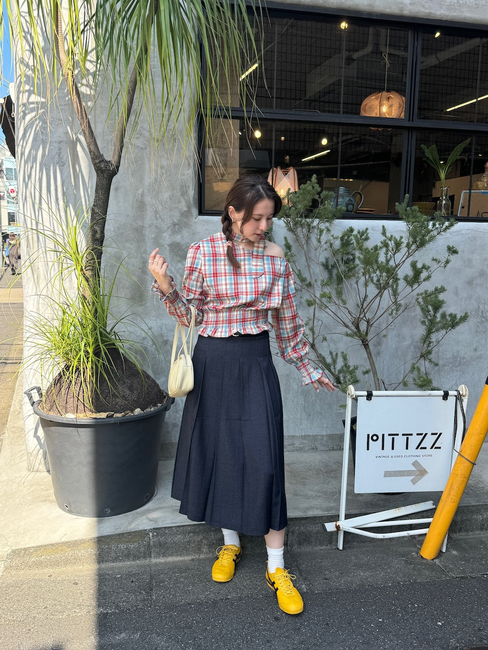 ＜SL2243655＞　ワンショルダーチェックトップス