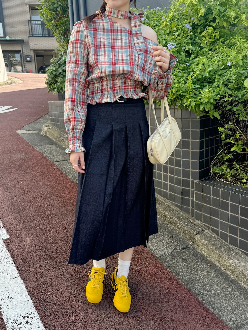 ＜SL2243655＞　ワンショルダーチェックトップス