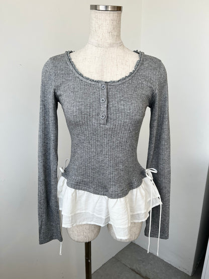 ＜SL2244666＞　ヘンリーネック切り替えフリルチュニック