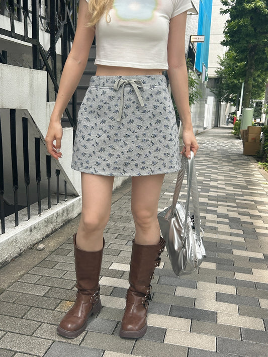 ※残りわずか！＜SL2242603＞　フラワースウェットミニスカート