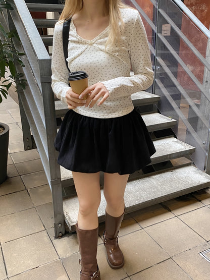 ＜SL2251663＞　レースVネックフラワートップス