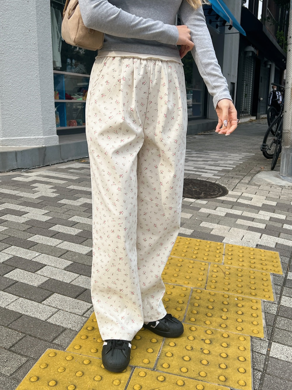 ＜SL2243674＞　fancy pastel flower pants