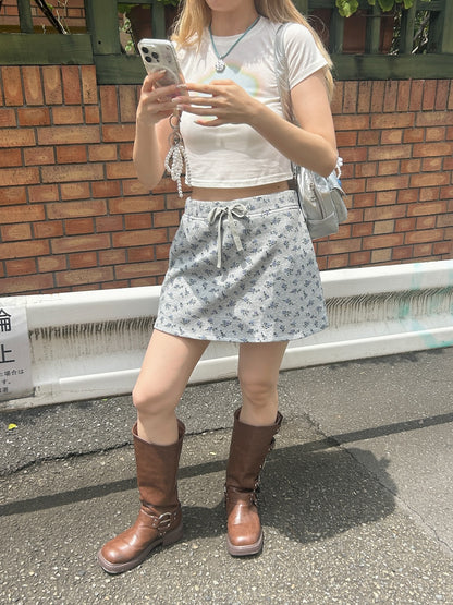 ※残りわずか！＜SL2242603＞　フラワースウェットミニスカート