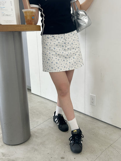＜SL2242641＞　小花柄ミニスカート
