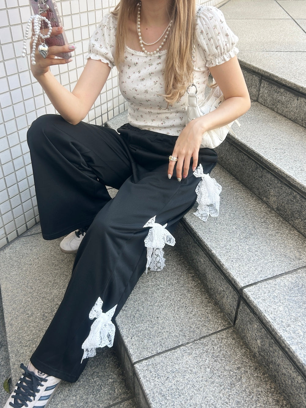 ＜SL2222721＞　小花柄パフスリーブTOPS