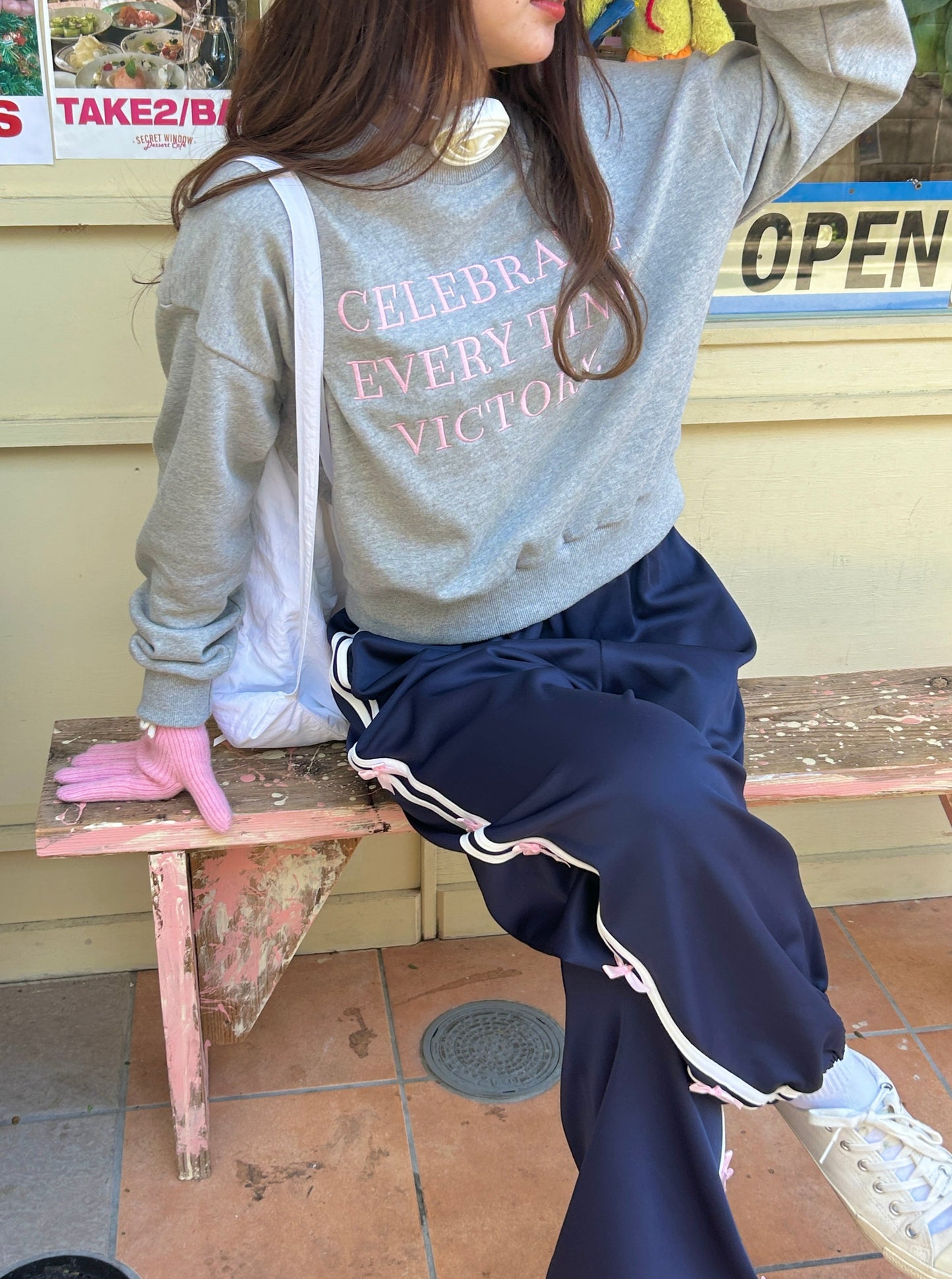 1,000円オフ！＜SL2234611＞　lettering middleスウェット