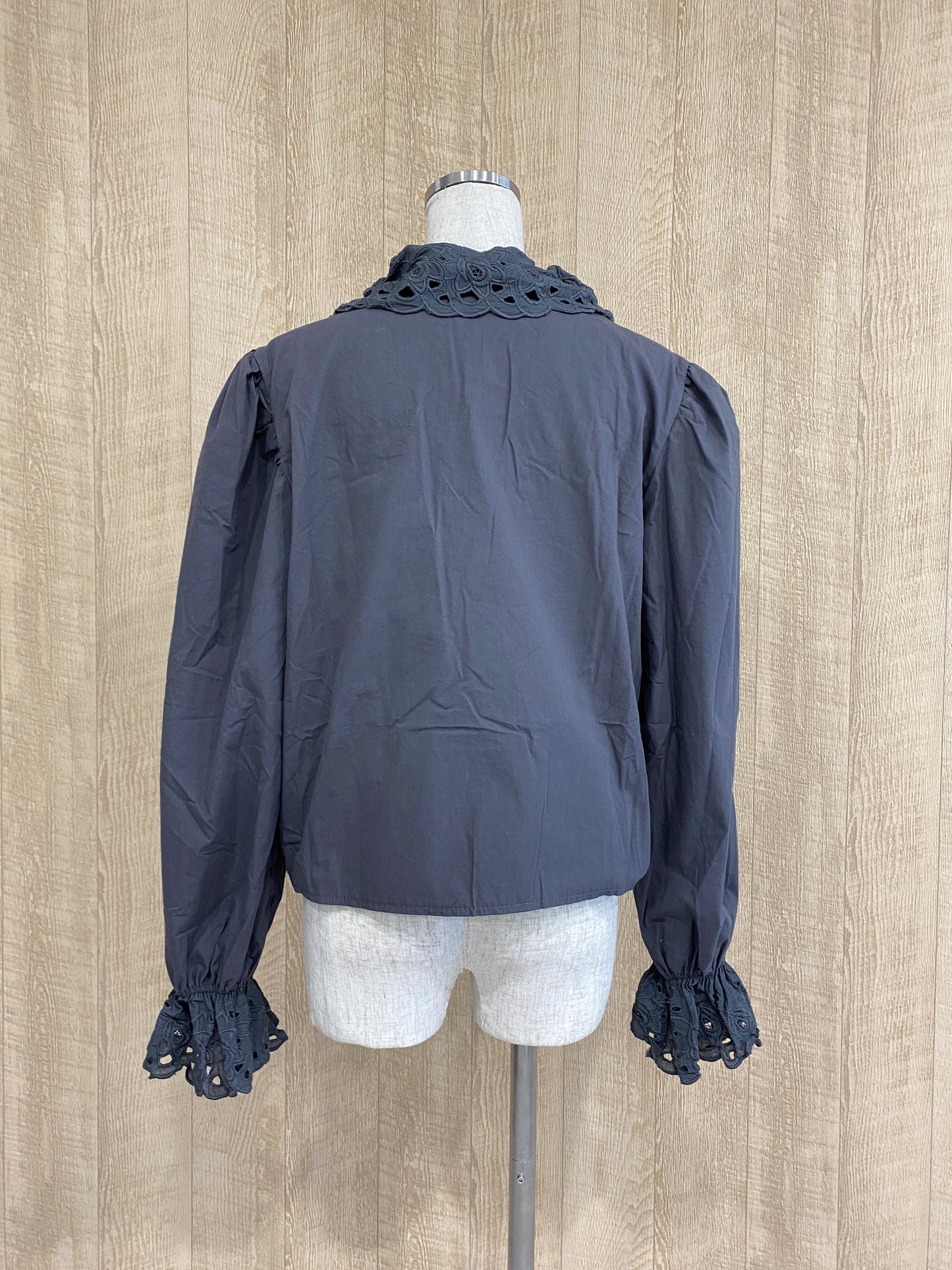 ♥＜LT2234124＞　パフスリーブフリルブラウス