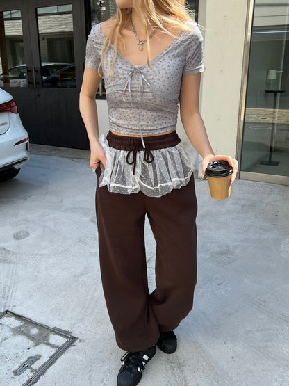 ＜SL2252608＞　パッド付き小花柄VネックTシャツ