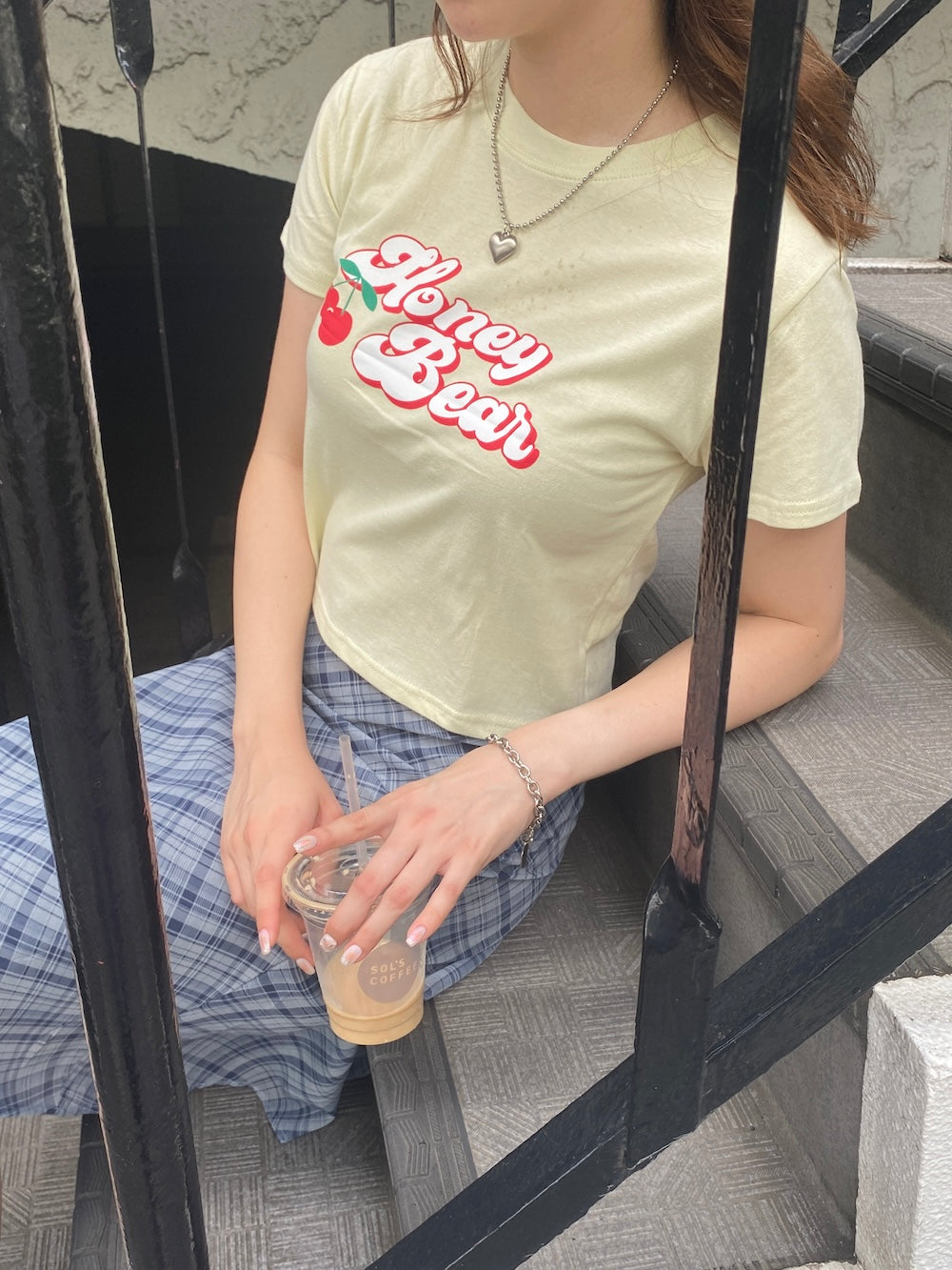 ＜SL2242678＞　チェリークロップドTシャツ